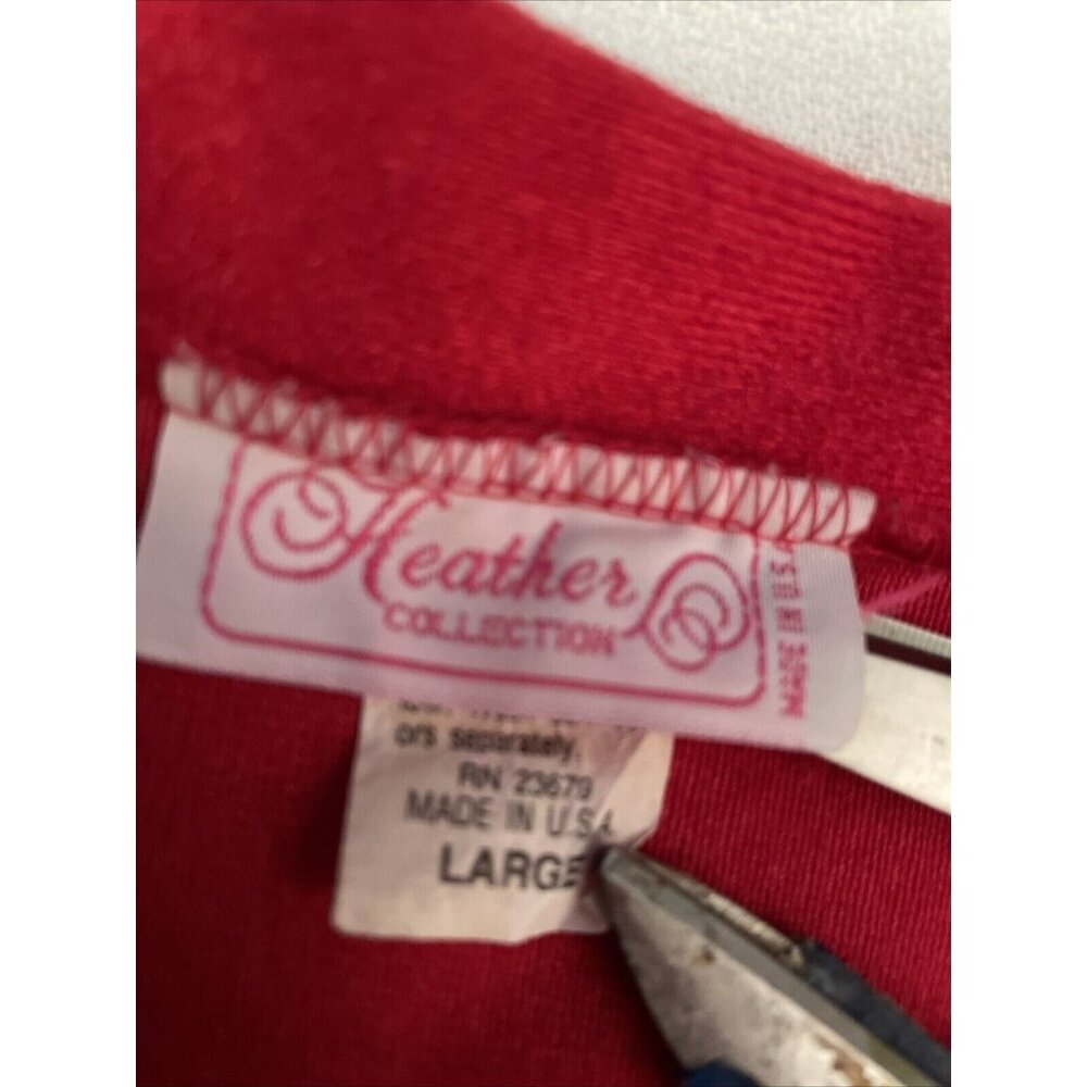 Red Quilted Long Zip-Up Robe Size Large Made In USA Large Mrs Roper - Picture 6 of 12